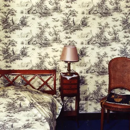 Гостевой дом Manoir Du Lieu Rocher Saint-Pierre-en-Auge