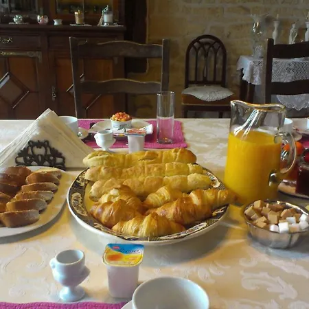 Manoir Du Lieu Rocher Гостевой дом