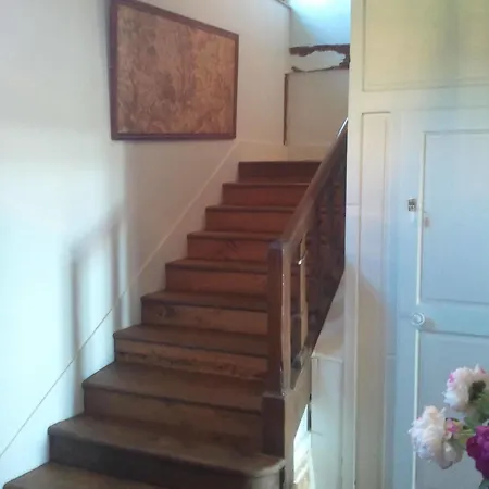 Manoir Du Lieu Rocher Гостевой дом