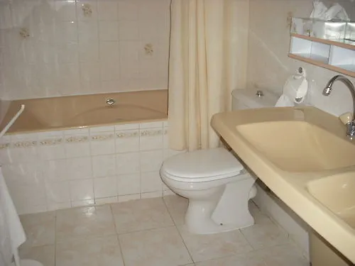 Pensionat Manoir Du Lieu Rocher *